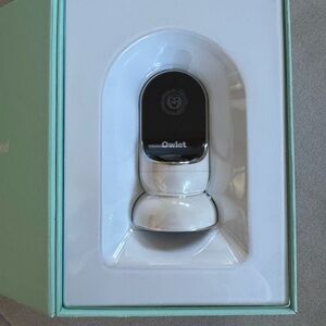 Owlet Baby Monitor - Black and White
